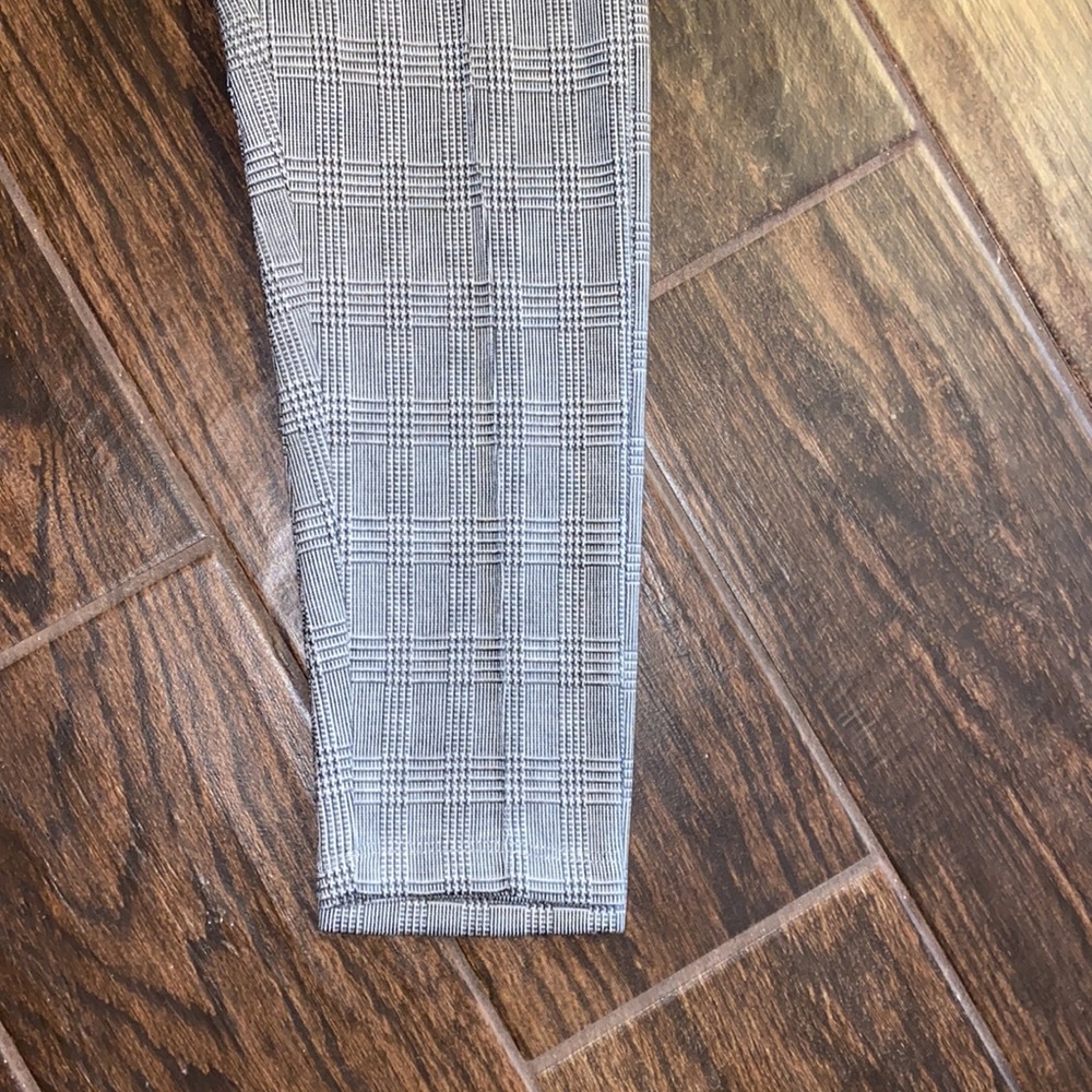 Pants - Picture 3 of 4